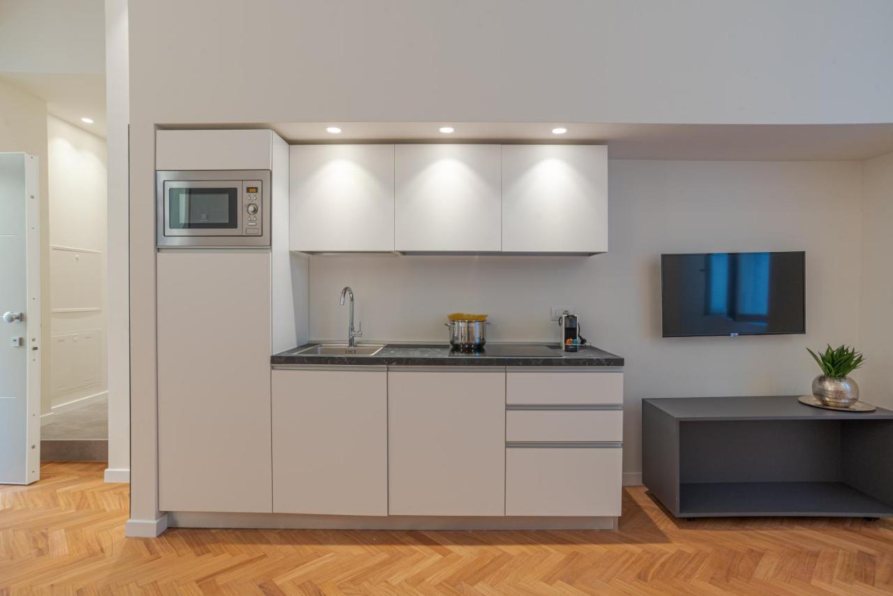 Suite Del Vescovo - By Myhomeinקומו מראה חיצוני תמונה