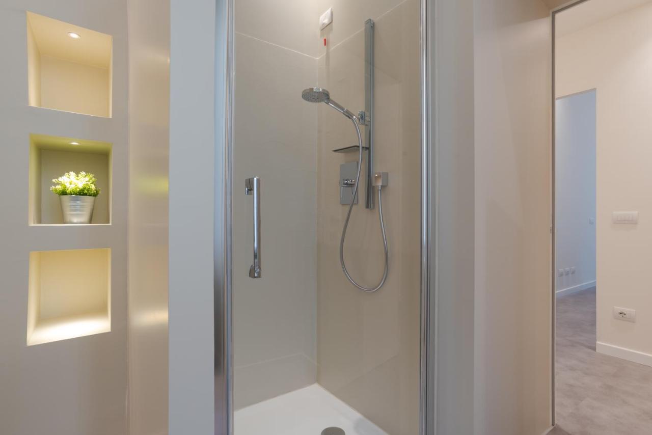 Suite Del Vescovo - By Myhomeinקומו מראה חיצוני תמונה